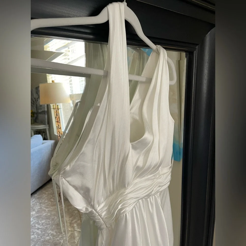 NWT Mac Duggal White One Shoulder‎ Cutout Charmeuse Gown Size 4
